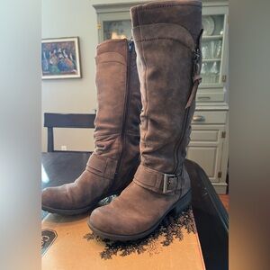 Cobb Hill Bridget Taupe Suede Boot. 7.5m